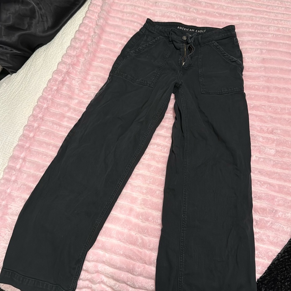 American Eagle Black Super High Rise Wide Leg Pant Size 6.